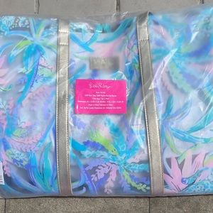 Lilly Pulitzer GWP Pool tote sweet escape